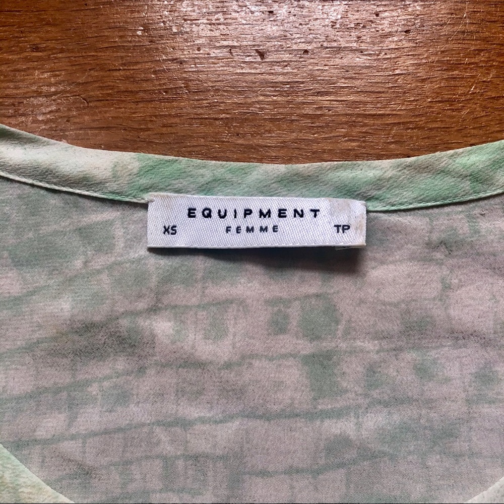Equipment Riley Python Silk Top (Mint) - Picture 6 of 7